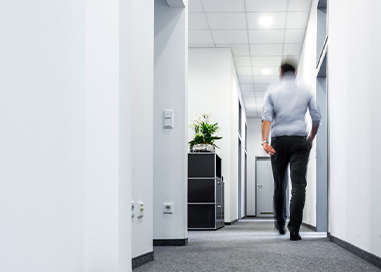 Karriere 8 Bilde Dich weiter und
verwirkliche Deine Träume